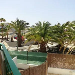 https://apartamento-tahiche.in-canary-islands.com